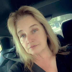 Meet your Posher, Tonya